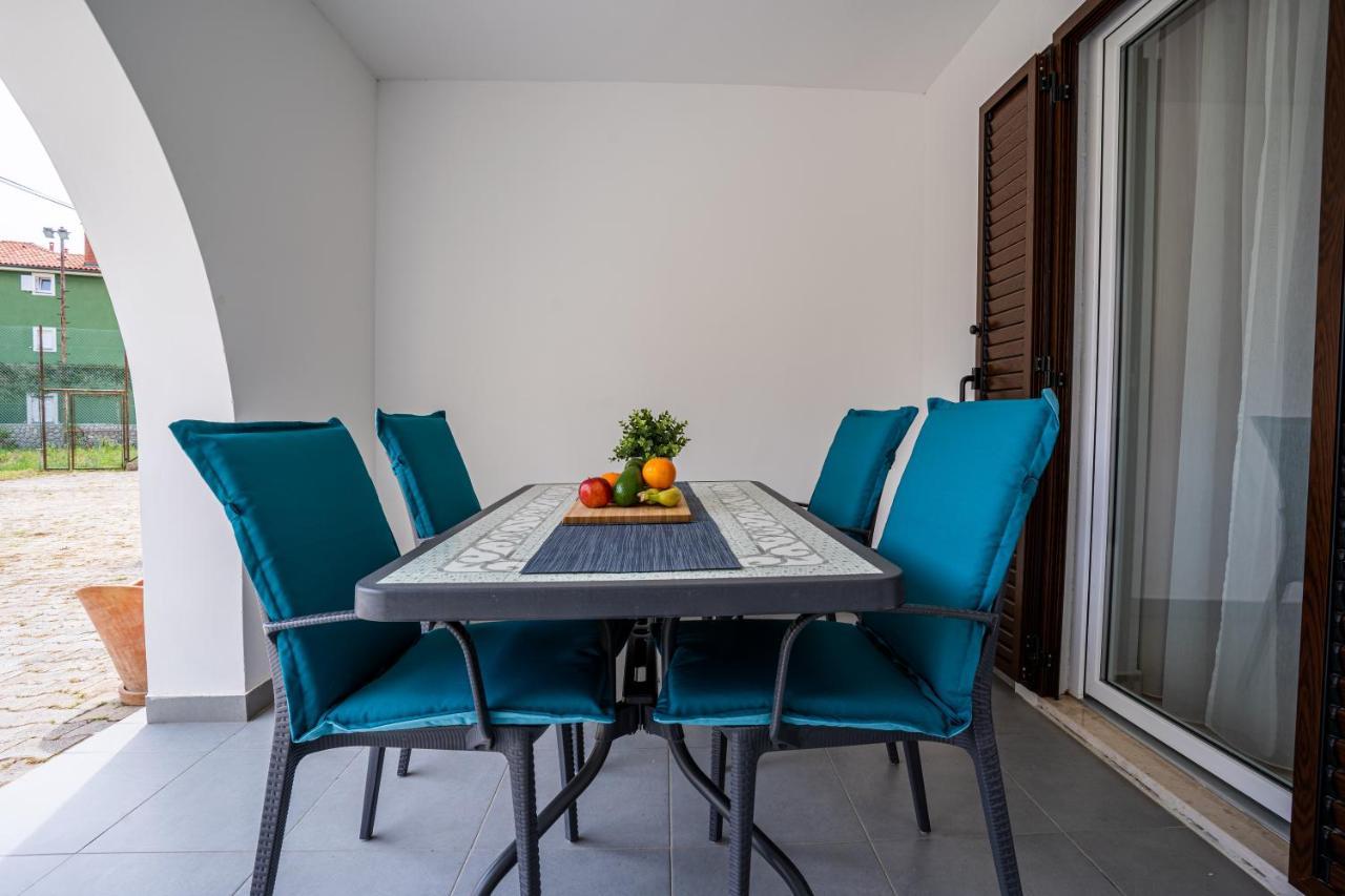 Apartments Dolac Nerezine Exterior photo